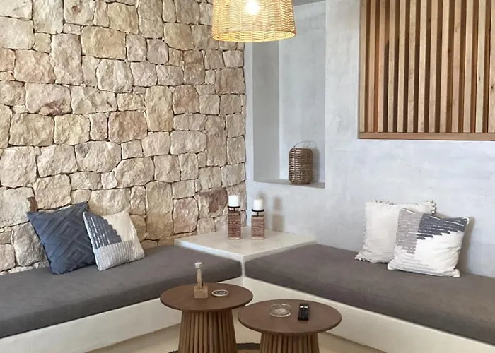Almyra Boutique With Private Pool -finiki