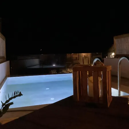 Almyra Boutique With Private Pool -finiki 弗伊尼基昂