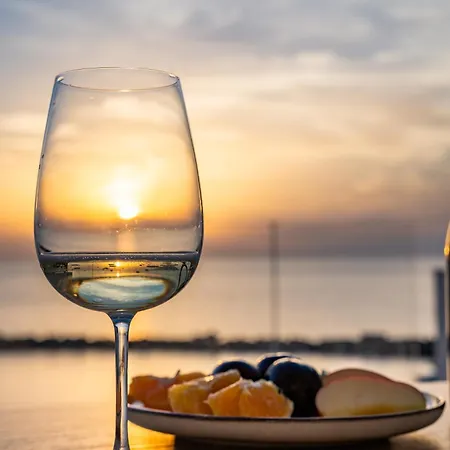 Almyra Boutique With Private Pool -finiki 4*