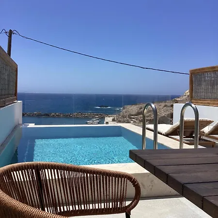 アパートホテル Almyra Boutique With Private Pool -finiki