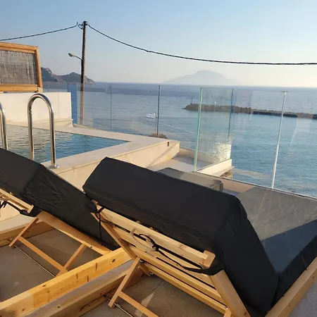 Almyra Boutique With Private Pool -finiki Aparthotel