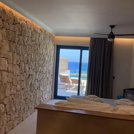 Almyra Boutique With Private Pool -finiki 4*