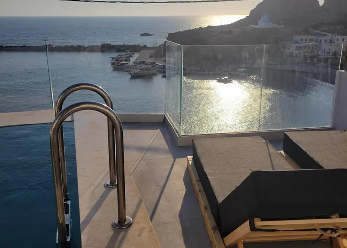 Almyra Boutique With Private Pool -finiki