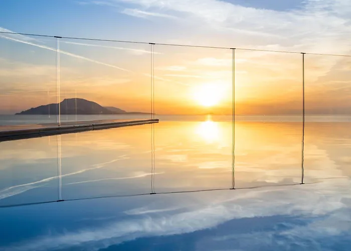 Almyra Boutique With Private Pool -finiki 아파트호텔