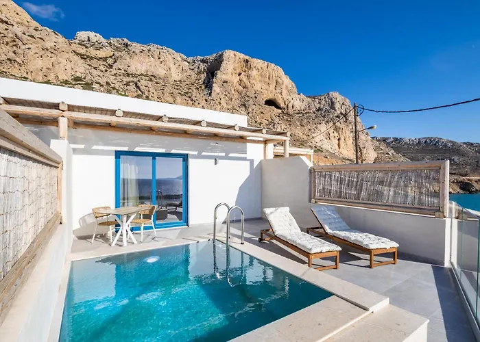 Almyra Boutique With Private Pool -finiki 아파트호텔