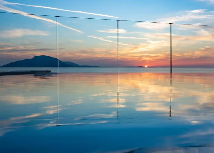 Almyra Boutique With Private Pool -finiki Foiníkion