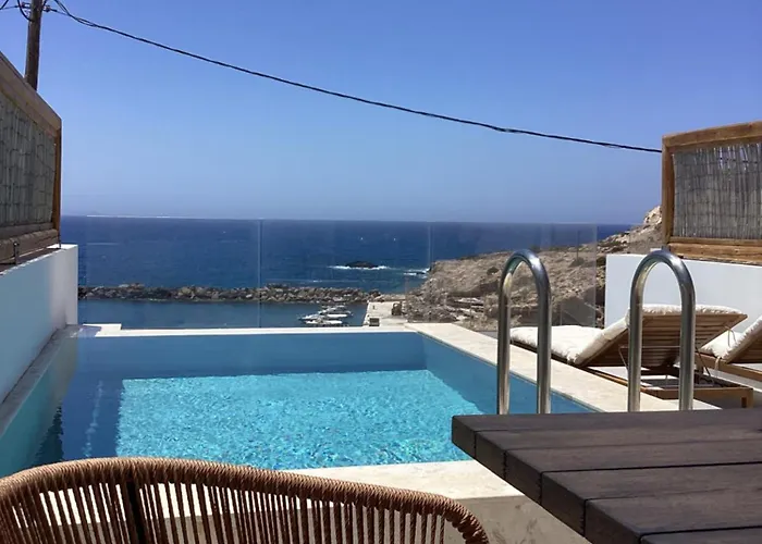 아파트호텔 Almyra Boutique With Private Pool -finiki