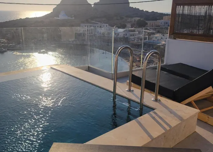 아파트호텔 Almyra Boutique With Private Pool -finiki