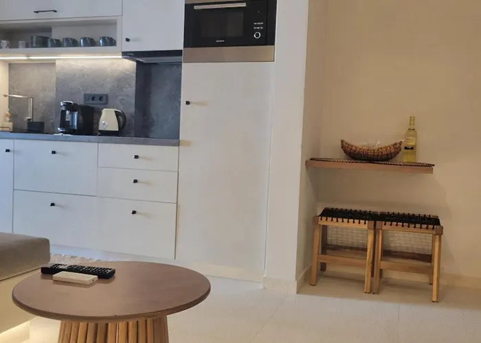 Almyra Boutique With Private Pool -finiki 아파트호텔 Foiníkion